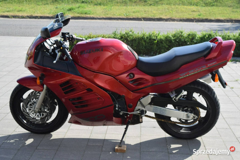 Suzuki RF ładny stan dok na książka z DE Śrem