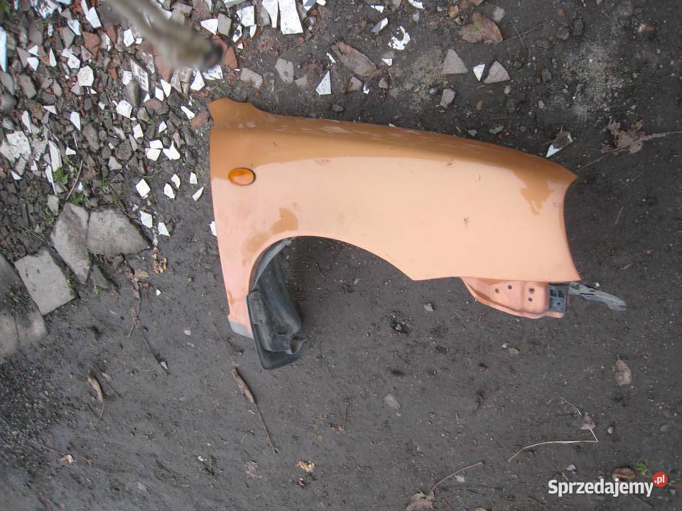 Błotnik przedni prawy prawy przód Nissan Micra Kraków sprzedam