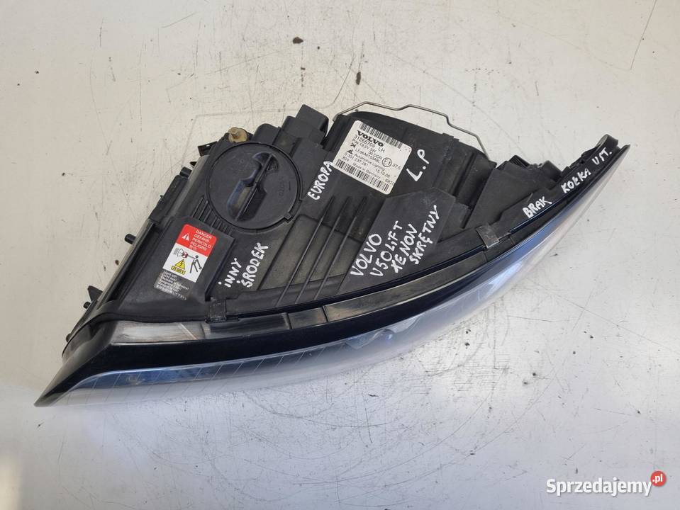 LAMPA LEWA Volvo S40 II V50 LIFT 07 XENON Rudka