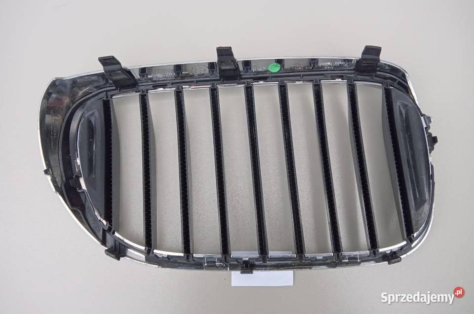 GRILL NERKA ATRAPA LEWA CHROM BMW 7 G11 G12 osobowe Nowy Tomyśl