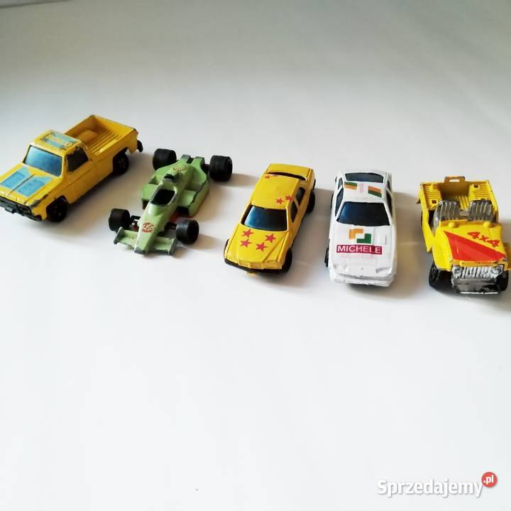 Samochodziki 5 zabawki Figurki Łódź sprzedam