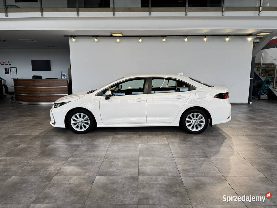 Toyota Corolla Comfort 15VVTI 125 automat 2022 r sprzedam
