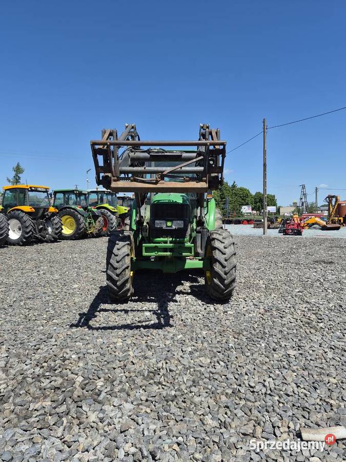 Traktor John Deere 6100D z ładowaczem Faucheux Turek
