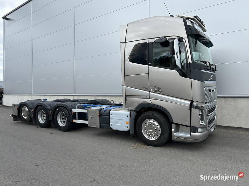 Volvo FH16 750 8x4x4 750 Rama 685 4 oś kabina sypialna małopolskie sprzedam