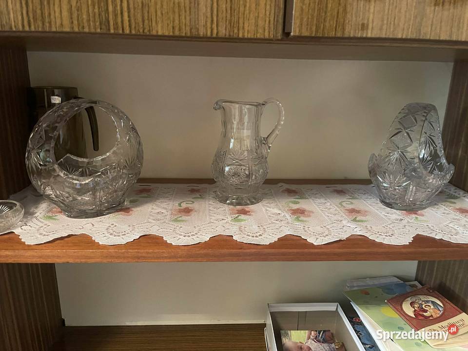 Kryształowe wazy miski szklanki wazony z czasów Porcelana i szkło