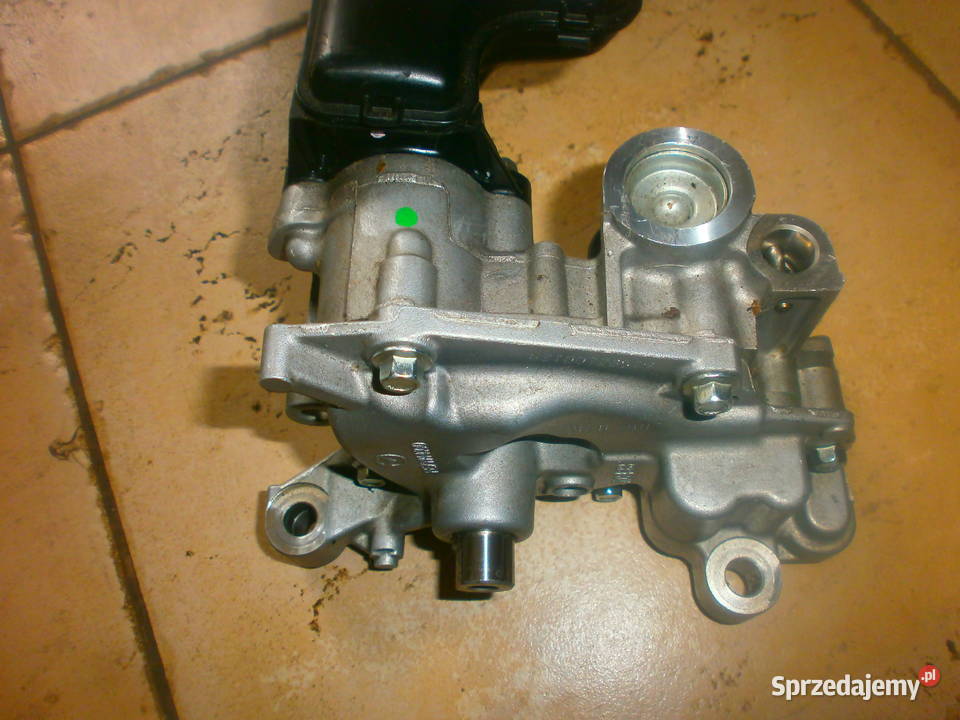 Mazda pompa oleju PE7W14100 KC433 Zielona Góra