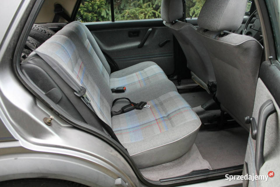 Volkswagen Golf Benzyna 5 drzwi Oldtimer 1988 II Lubań