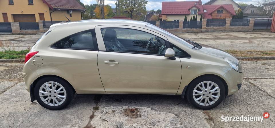 Sprzedam opel Corsa 12 2008 złoty Corsa Brzesko