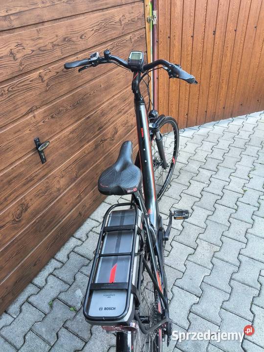 Rower elektryczny Cube posiada centralny napęd Żywiec