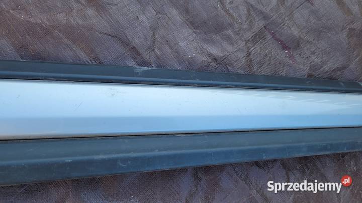 LISTWA DRZWI PRAWY PRZÓD MITSUBISHI OUTLANDER Ruda Śląska