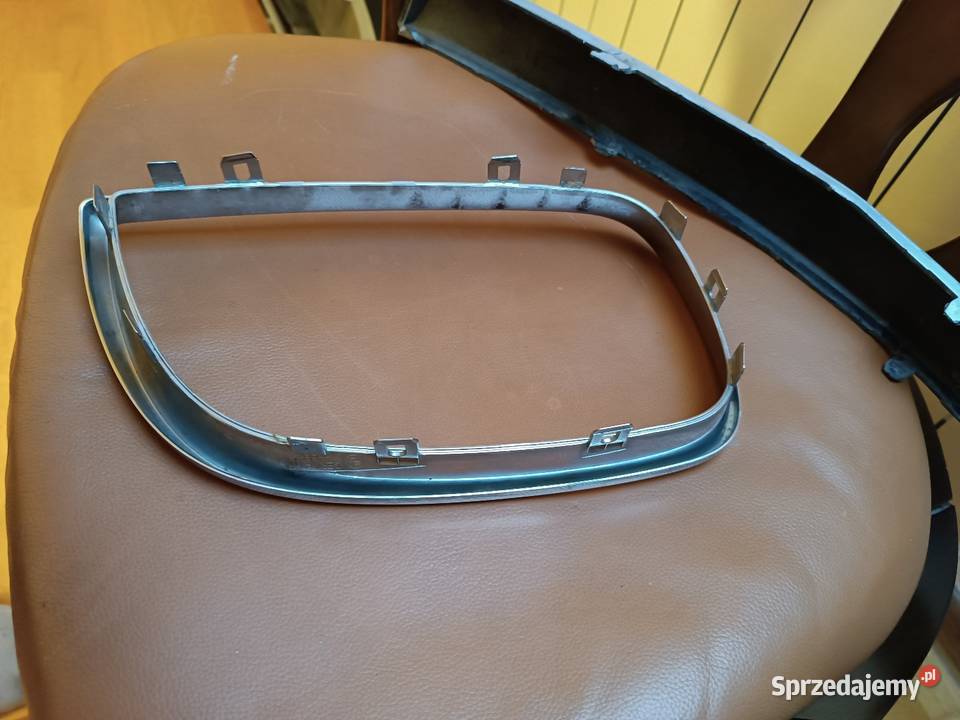 Listwa kratka zderzaka przedniego bmw e87 Karoseria Osobnica