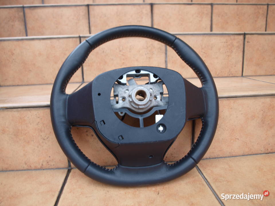 Toyota Yaris 3 III kierownica skórzana nowa 2017 osobowe