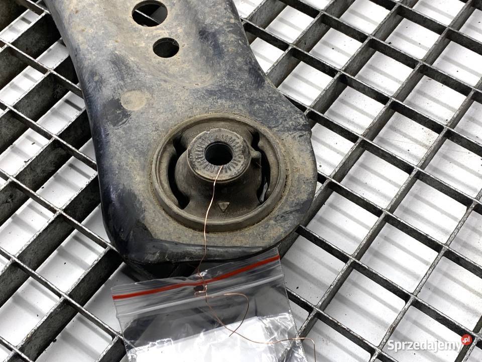 WAHACZ LEWY PRZÓD VW GOLF VII Hatchback