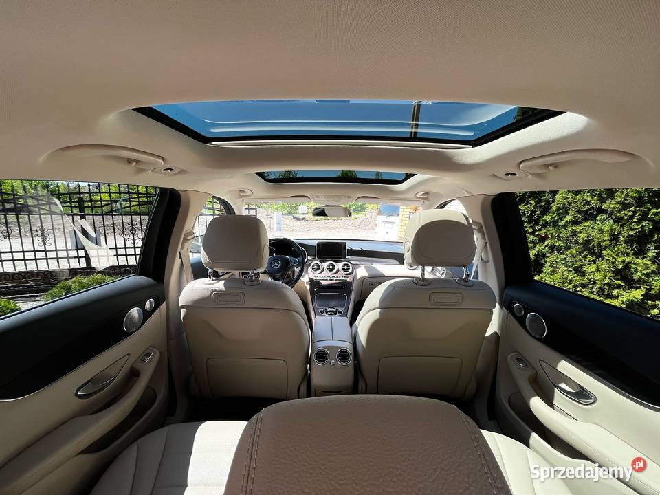 MercedesBenz GLC 300 9g tronic panoramiczny dach automatyczna Nowe Lipiny