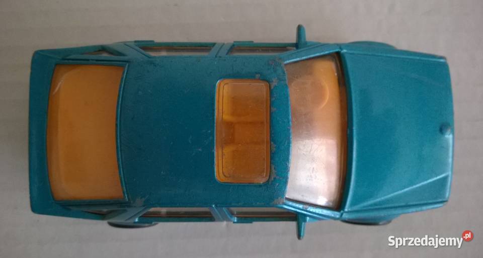 Stara Zabawka Samochód Model Saab 900