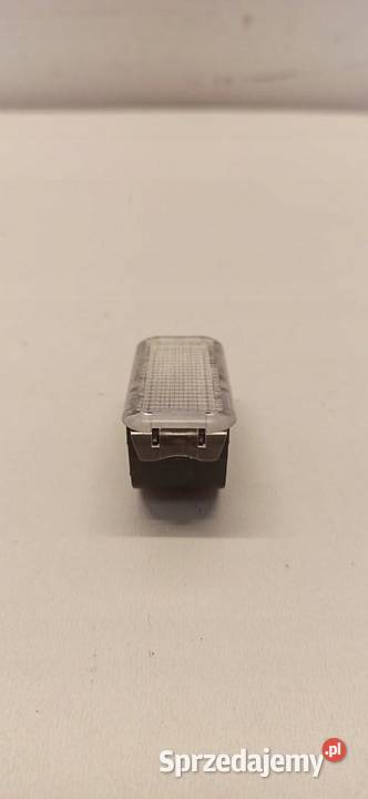 AUDI A7 4G LAMPKA KABINY 4B0947415A osobowe
