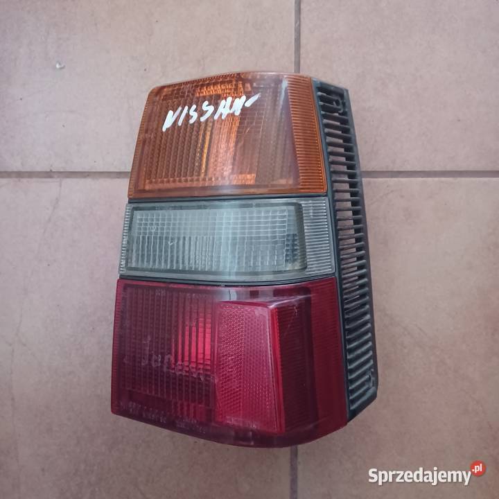 Nissan Sunny B11 lampa tylna Rakoniewice sprzedam