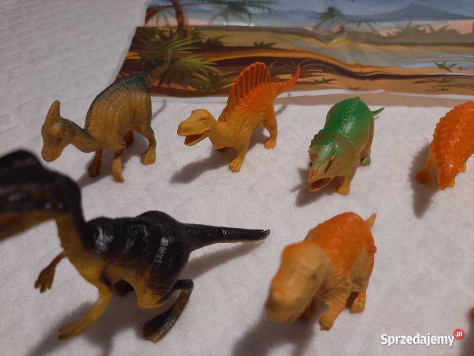 Dinozaury 9 figurek 3 rośliny plansza zestaw śląskie Czeladź