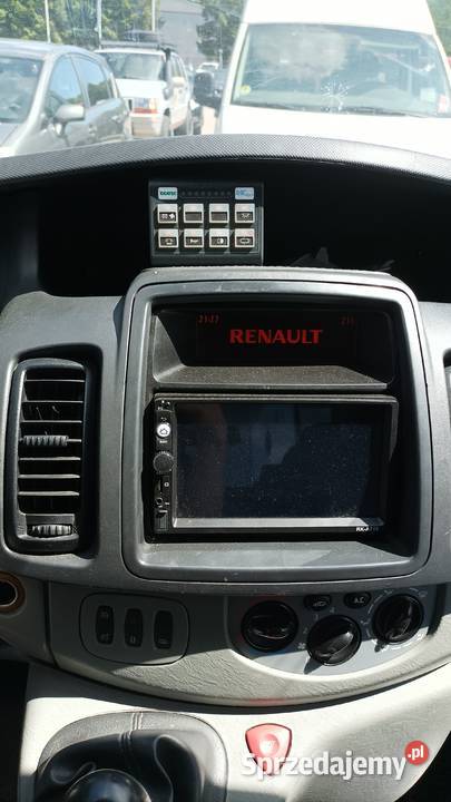 Renault trafic II 25 dci 2011r 2500cm3 Świnoujście sprzedam