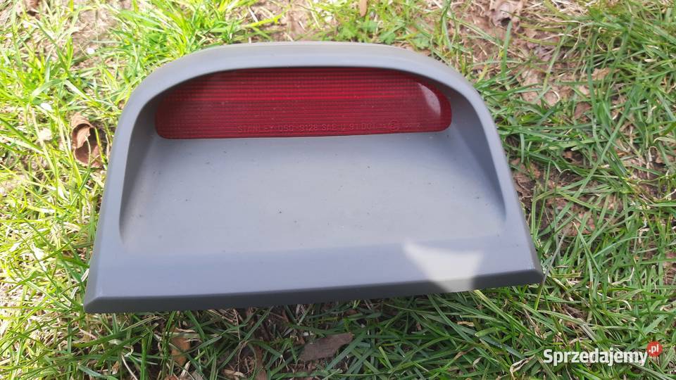 mitsubishi galant VIII sedan 8 trzecie światło osobowe Korzeńsko