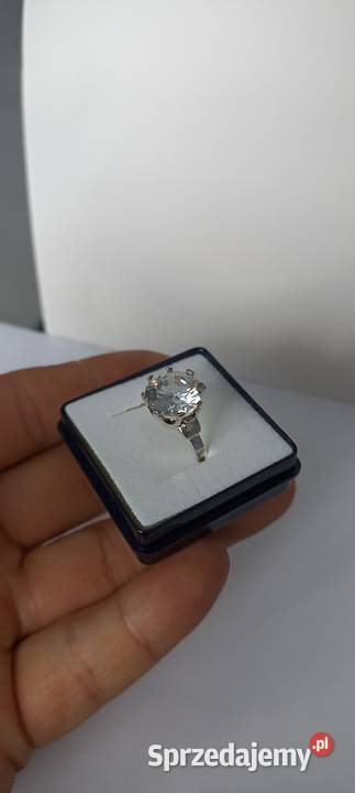 Pierścionek z cyrkonią Warszawa