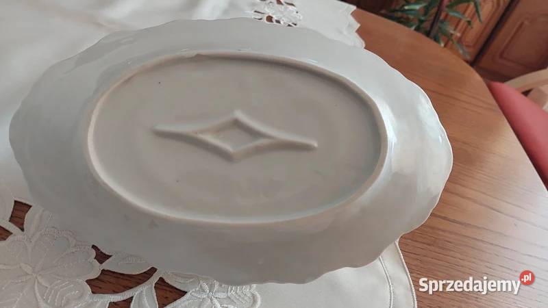 Secesyjna sosjerka Złocenia i bogate zdobienia Opole