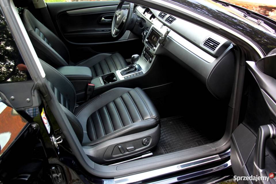 SPRZEDAM VW PASSAT CC WERSJA NAJBOGATSZA Rok produkcji 2011 Gdynia