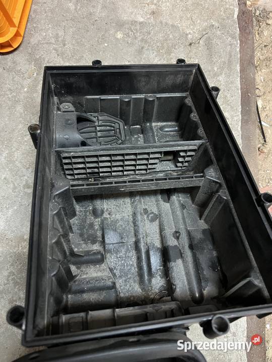 Obudowa filtra powietrza Golf R32 VR6 łódzkie Bełchatów