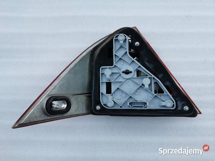 Lampa Prawy Tył Tylna Prawa Mercedes C Klasa lampy tylne Wyszków sprzedam