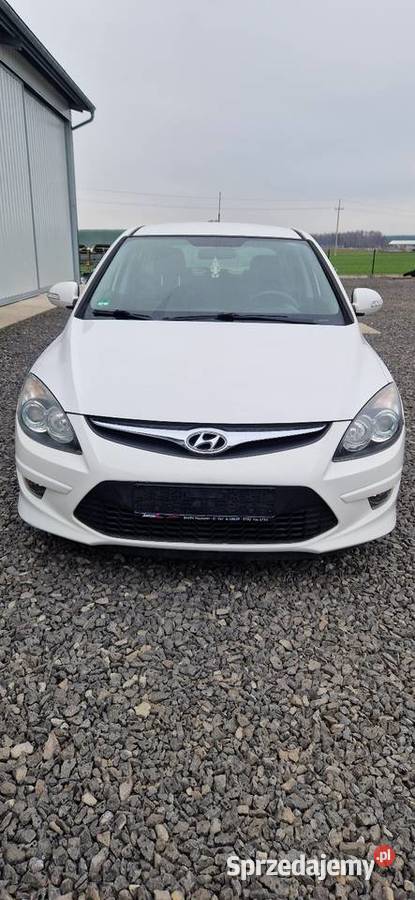 Hyundai i30 Ciasna
