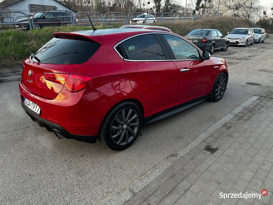 Alfa Romeo Giulietta Polski salon Niski przebieg wielofunkcyjna kierownica Giulietta pomorskie Gdańsk