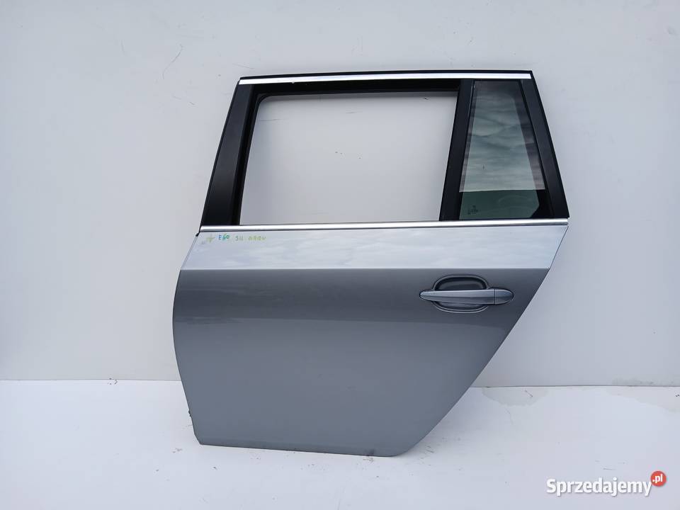 DRZWI LEWE TYLNE TYŁ BMW E61 SILBERGRAU A087 Strzyżewice