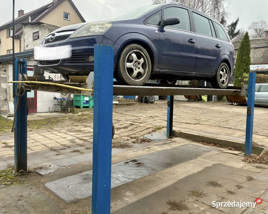 Podnośnik samochodowy czterokolumnowy 35 T lubelskie Góra Puławska