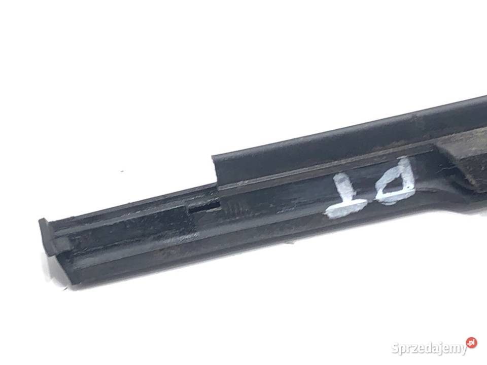 LISTWA ZGARNIAJĄCA TYŁ PRAWA SKODA OCTAVIA III sprzedam