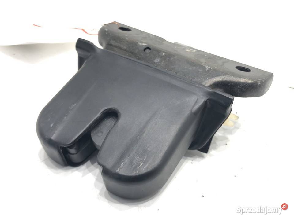 ZAMEK KLAPY TYŁ AUDI A3 8L Hatchback 9606 osobowe