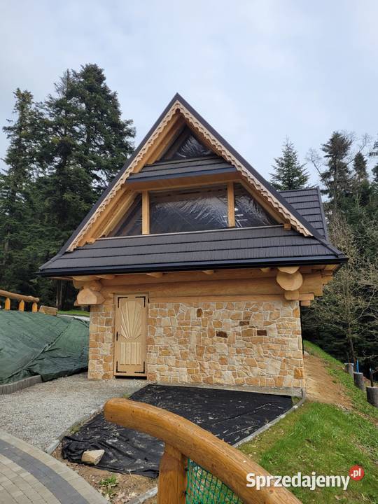 Kamień cegła płytki na elewację ścianę domu z