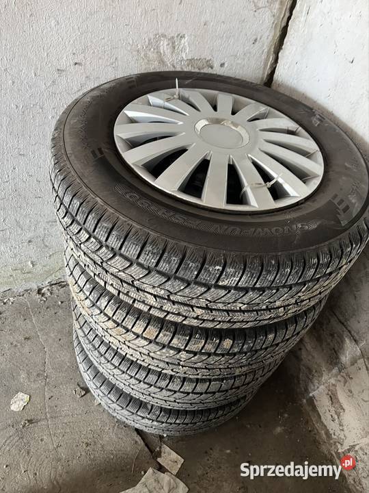 Hyundai Tuscon 16 benzyna NISKI PRZEBIEG pierwszy właściciel Babczów