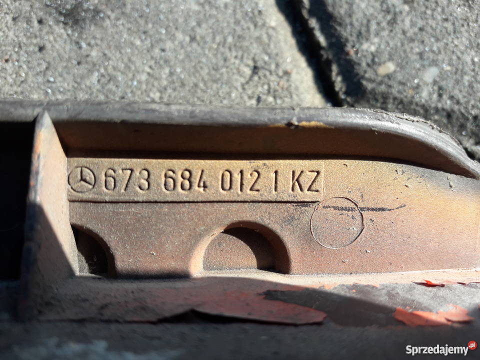 6736840121 6736840021 stopień próg mercedes 814 Części samochodowe Częstochowa