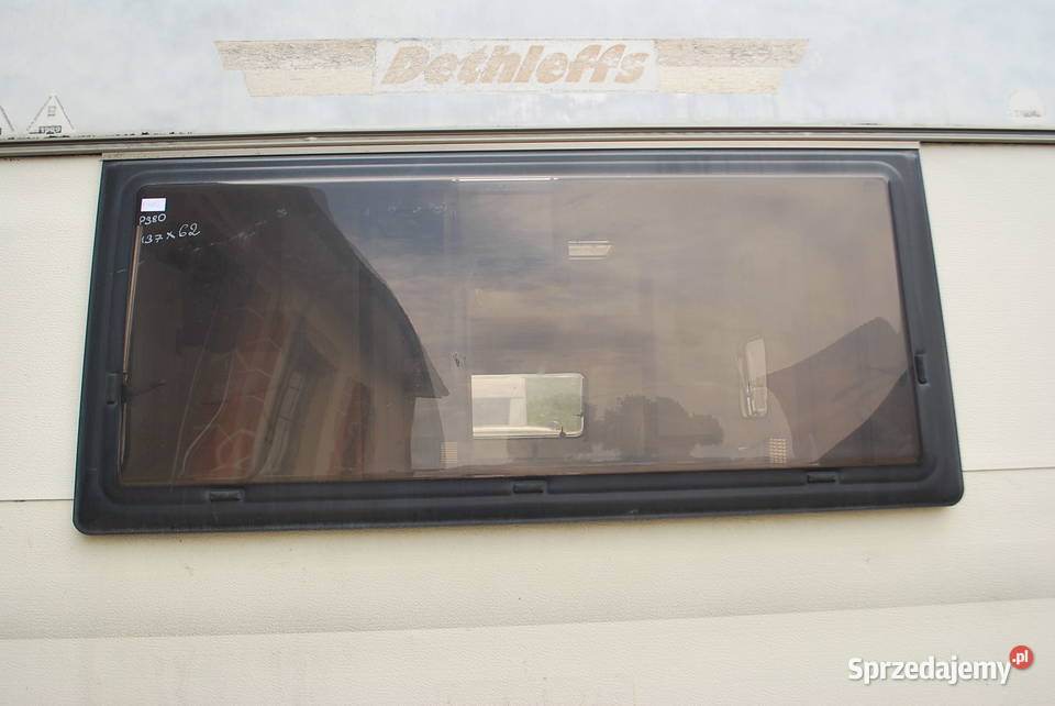 ZESTAW SZYB Z PRZYCZEPY KEMPINGOWEJ DETHLEFFS mazowieckie Grzebowilk