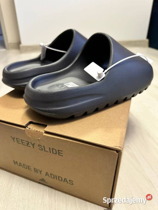 Yeezy slide Moda i Styl Chodzież