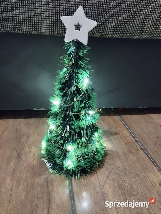 Choinka z Lancucha Światecznego Boże Narodzenie Wyposażenie wnętrz lubuskie Krzesin