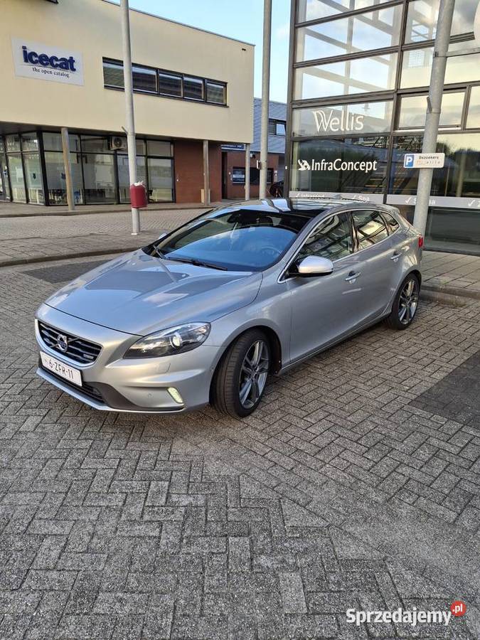 Volvo V40 D4 190 DriveE RDesign Stan idealny 1957cm3 Lublin