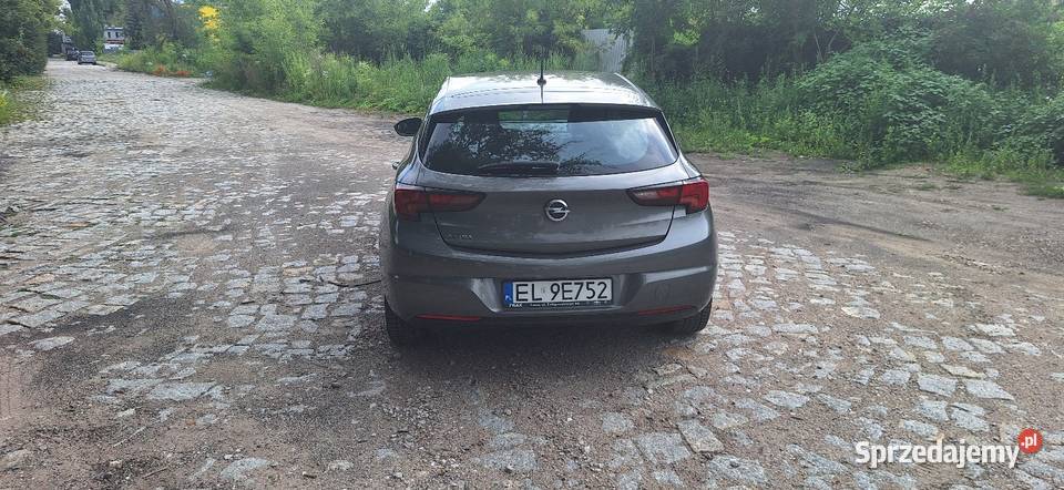 Opel astra K łódzkie