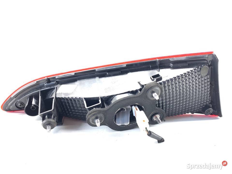 LAMPA TYŁ PRAWA WEWNĘTRZNA HYUNDAI KONA 92404J90