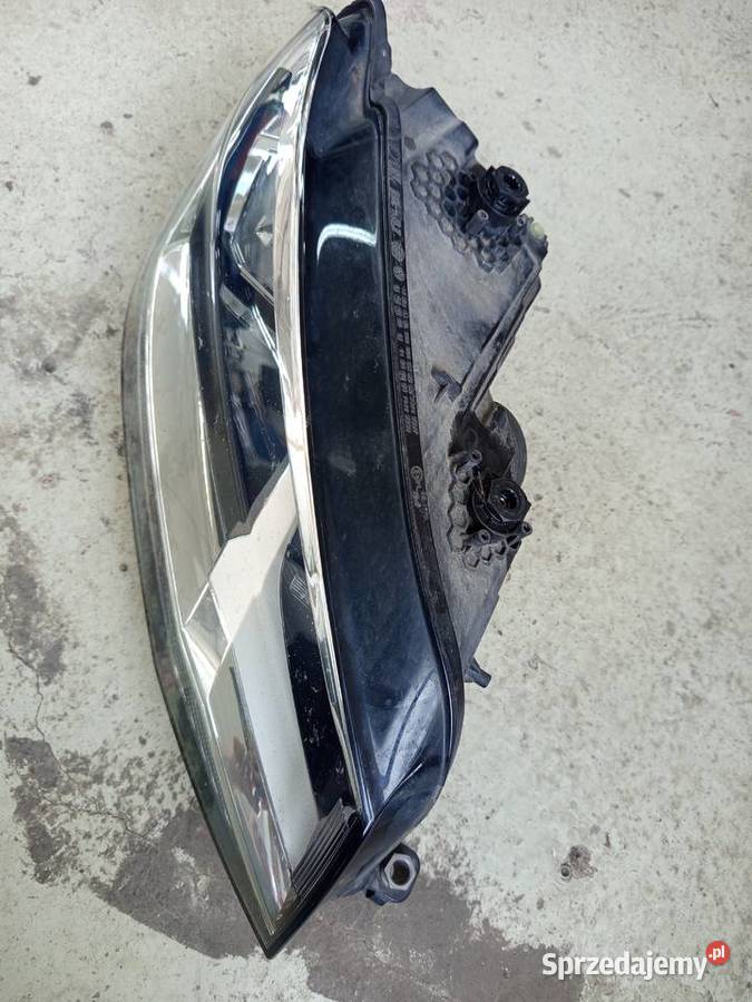 Reflektor prawy caddy 4 15 roku orginal podkarpackie