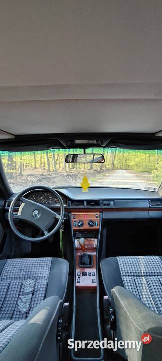 Mercedes W124 250D Rok produkcji 1992 podkarpackie Hermanowa