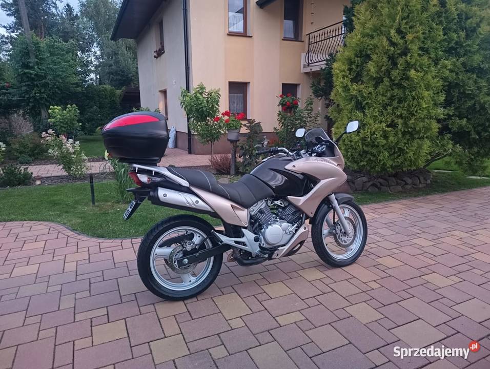 Honda Varadero XL 125 z 2008 roku RATY nieuszkodzony Żabno