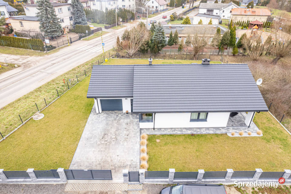 Dom wolnostojący do sprzedania Żukczyn 146m2 asfalt