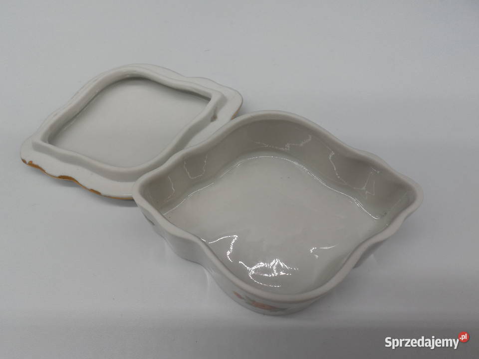 Porcelanowe Puzderkoszkatułka na drobiazgi Raszków