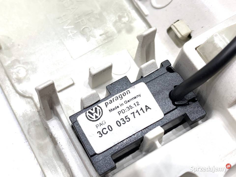 LAMPA SUFITOWA VW CC B7 1K0947105AE